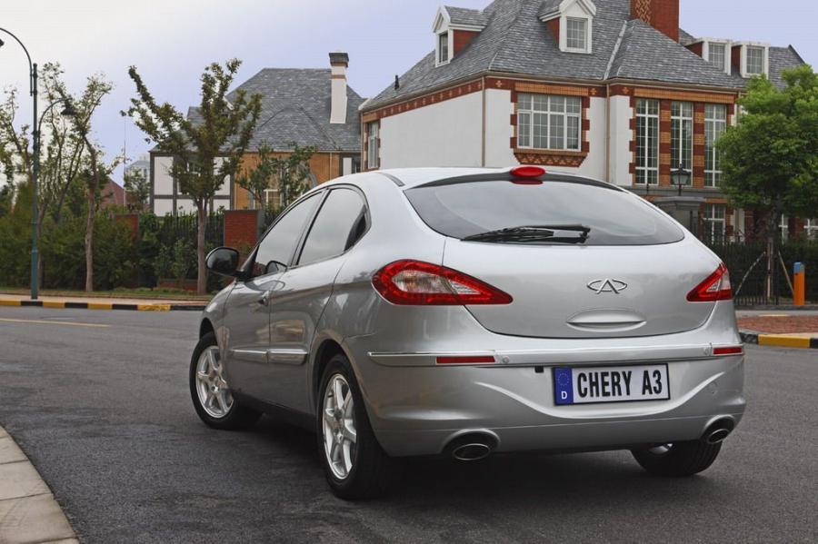 Chery A3 2009 года  (фото 4 из 5)